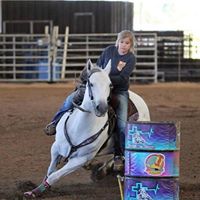 Lisa Hughes Photo 34