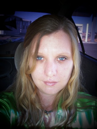 Stephanie Hoffman Photo 16