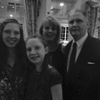 Suzanne Burns Photo 28