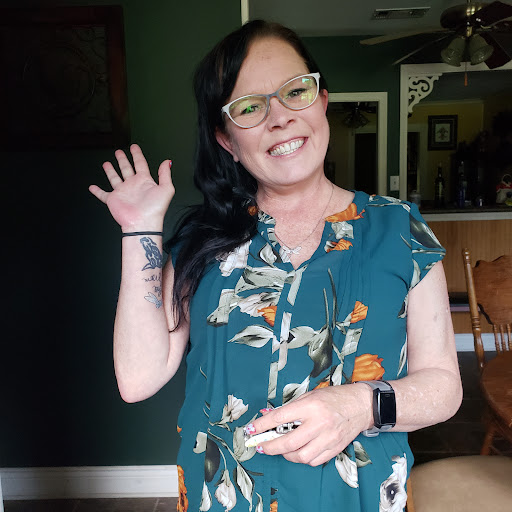 Becky Blanchard Photo 27