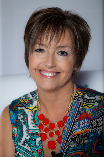 Linda Chadwick Photo 14