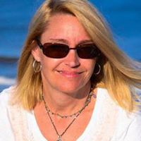 Linda Livingston Photo 38