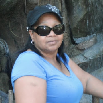 Betty Young Photo 26