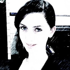 Emily Carson Photo 39