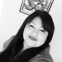 Elaine Gonzalez Photo 10