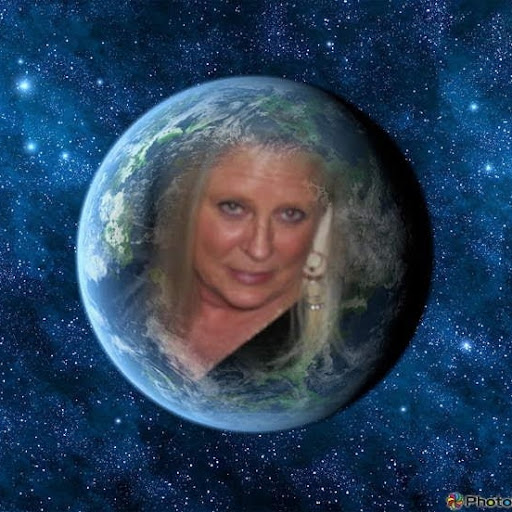 Joy Bailey Photo 44