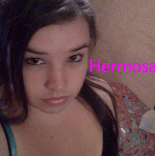 Angelica Machuca Photo 14