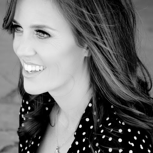 Ingrid Hall Photo 32
