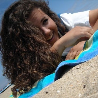 Lindsay Bean Photo 15