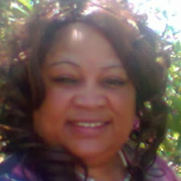 Angela Clark Photo 42