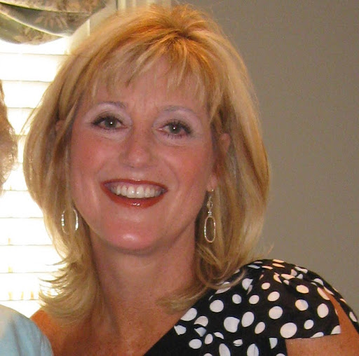 Julie Rich Photo 30