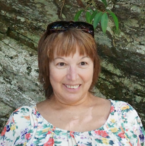 Linda Armstrong Photo 28