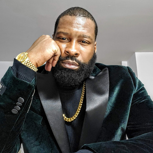 Lance Davis Photo 36