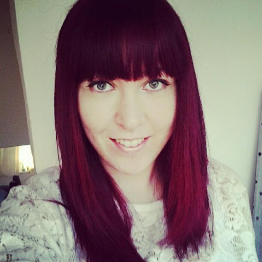 Laura Watt Photo 41