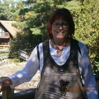 Eva Varga Photo 19