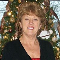 Lynn Young Photo 20