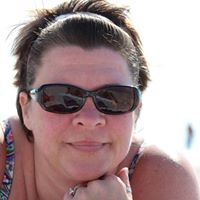 Nicki Milligan Photo 4