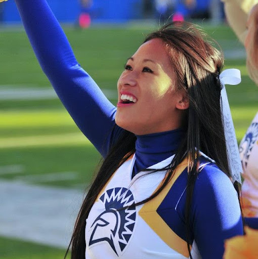 Samantha Nguyen Photo 21