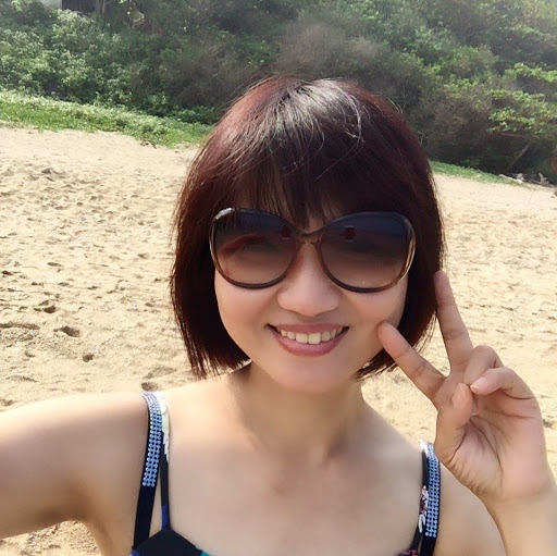 Vivian Yeh Photo 23