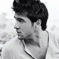 Daniel Grayson Photo 22