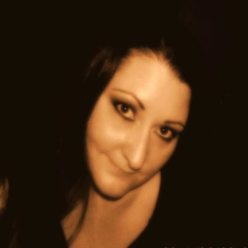 Amy Gale Photo 26
