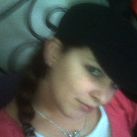 Michelle Cook Photo 39