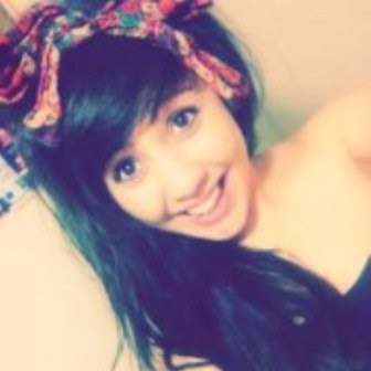 Jessie Cutts Photo 9