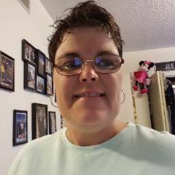 Julie Green Photo 20