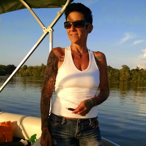 Beth Gilbert Photo 32