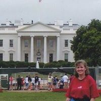 Lynne Straw Photo 5