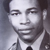 Robert Crew Photo 17