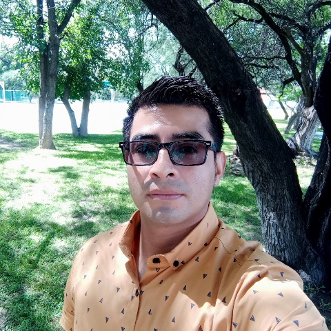 Christian Flores Photo 24