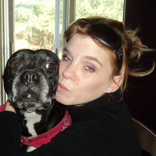 Roxanne Scott Photo 38