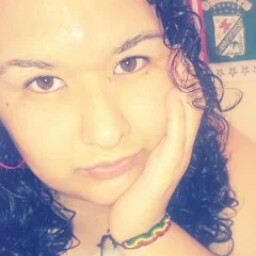 Angelica Guzman Photo 16