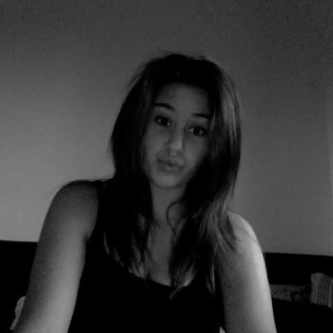 Nicole Moller Photo 1