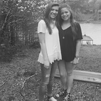 Elizabeth Lipp Photo 9