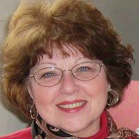 Elizabeth Hoffman Photo 40