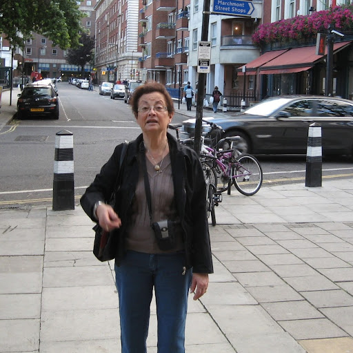 Angela Pastore Photo 15