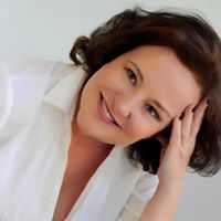 Laurie Green Photo 43