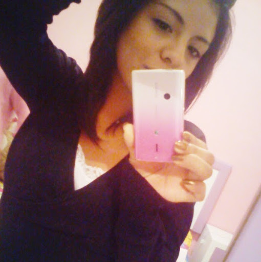 Andrea Villela Photo 3