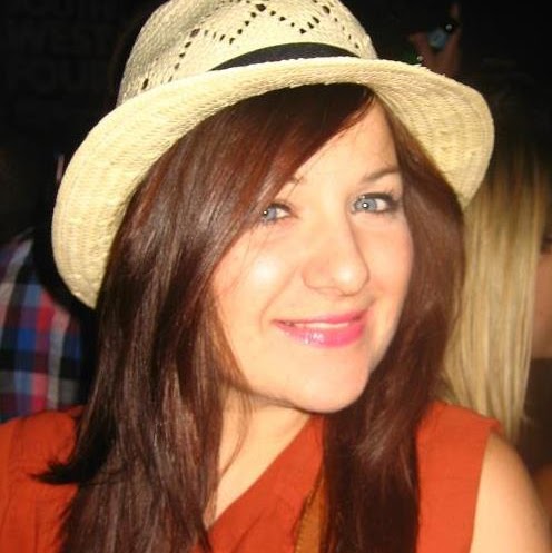 Lizzie Brock Photo 10