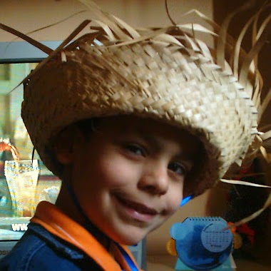 Lucas Bruch Photo 8