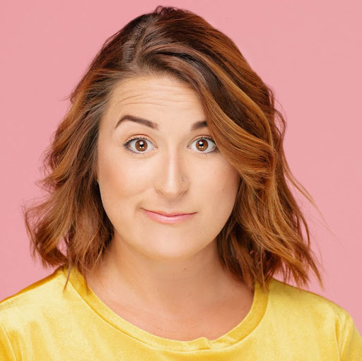 Kristen Cook Photo 5
