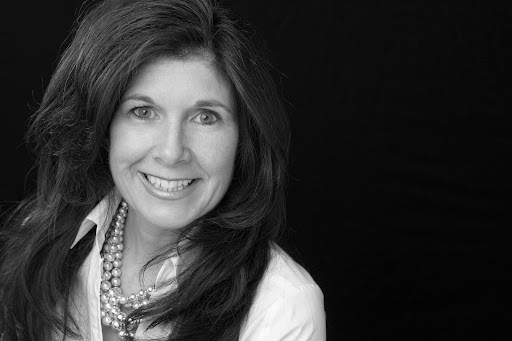 Darla White Photo 36
