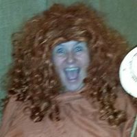 Julie Reilly Photo 27
