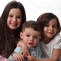 Lori Kendall Photo 37