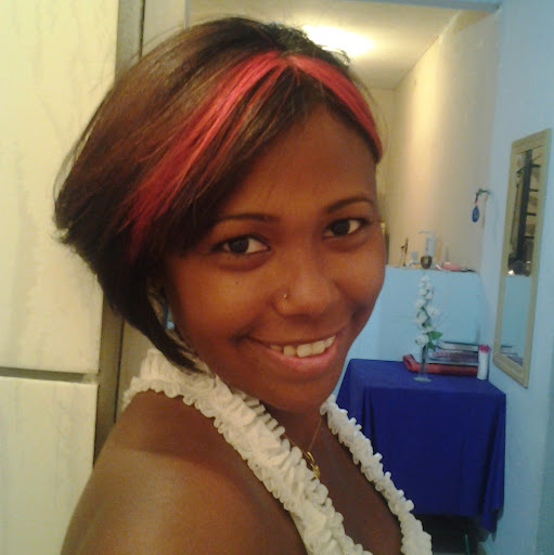 Jeane Costa Photo 16