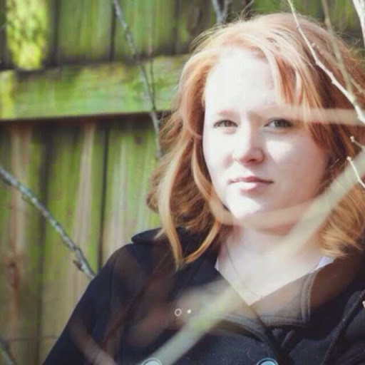 Anne Woods Photo 35
