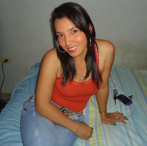 Derly Rodriguez Photo 10