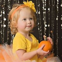 Nicole Byrnes Photo 27